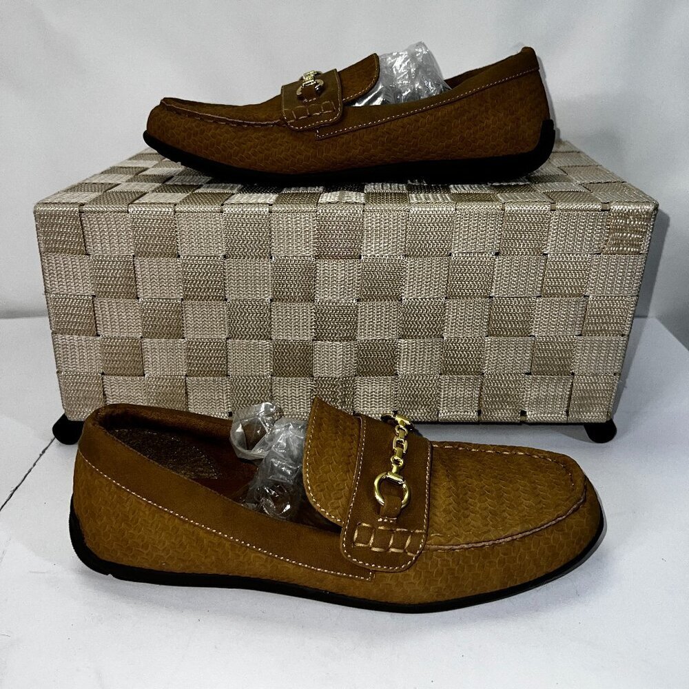 Steve Madden Tan Loafers Comfort Gold Detail Size 6